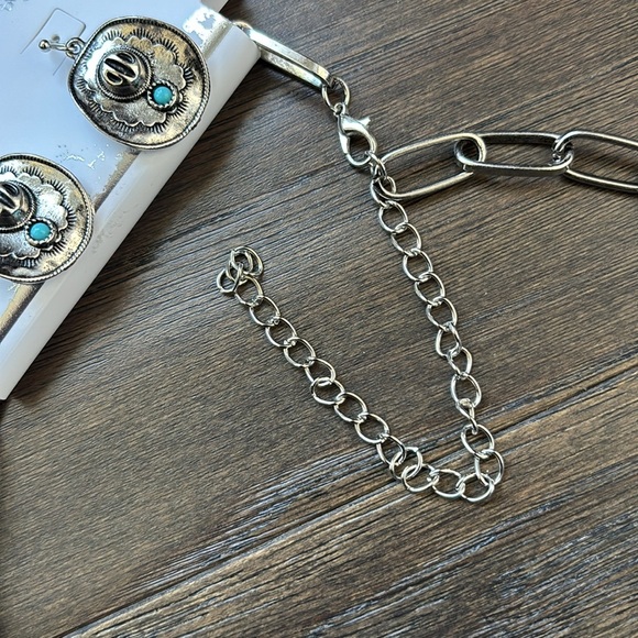 By The Bay NY Necklace/Earring Set,silver tone cowgirl hat,faux turquoise stones - Picture 7 of 10